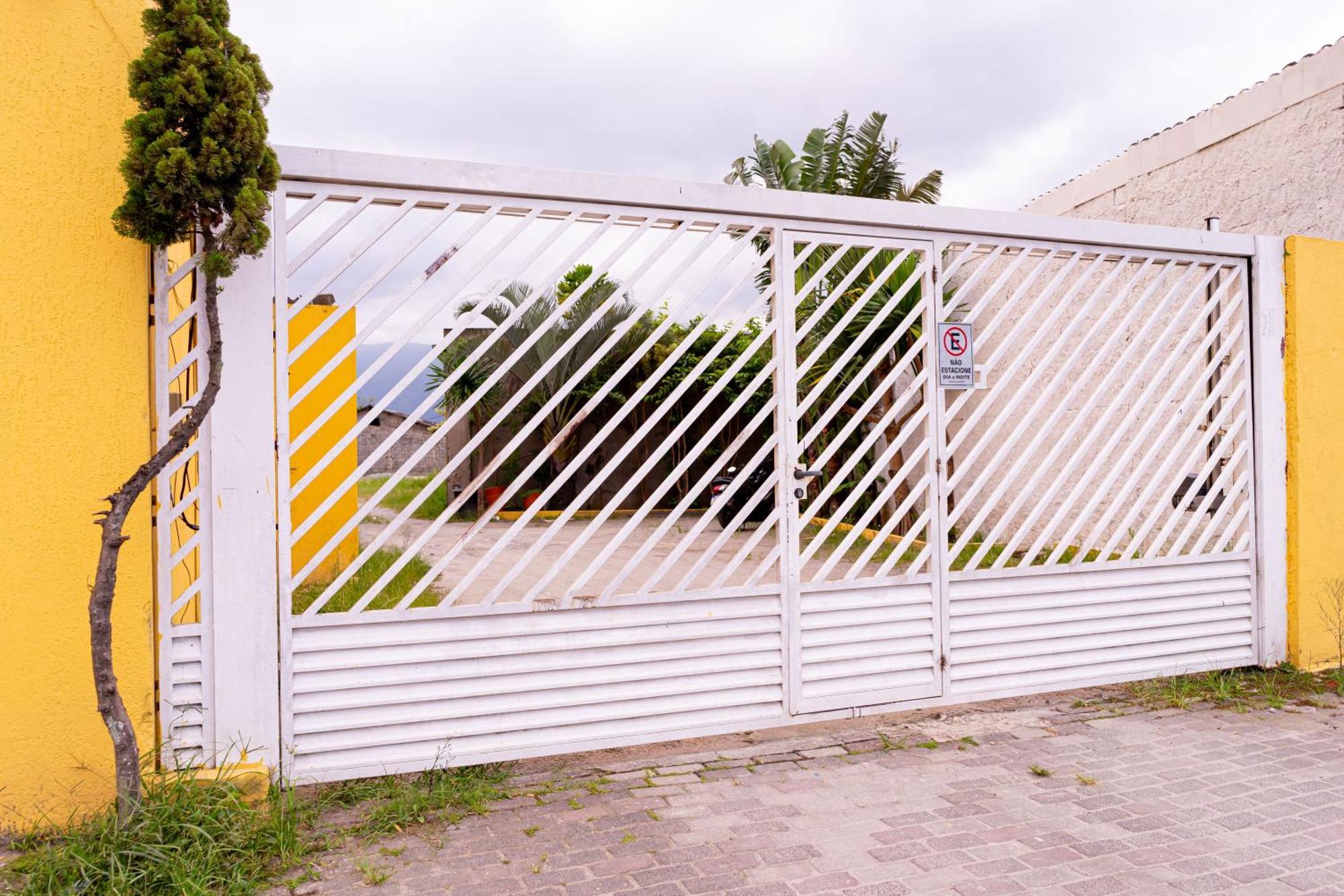 Pousada Hebrom Бертиога Экстерьер фото